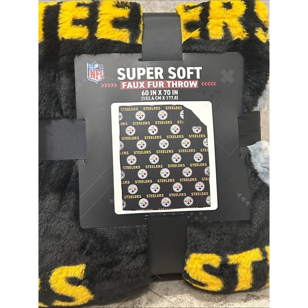 NFL Pittsburgh Steelers Football Throw Blanket NEW 60” X 70” Faux Fur Soft Black
